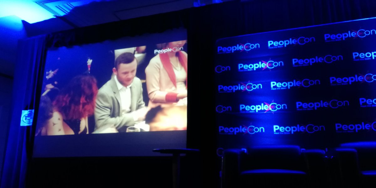 GazetteSorcier's tweet photo. #WTTMS de @peopleconvention c'était aussi des banquets, des cosplays, et des acteurs venus pour leur 1ère convention. Pas de #wttms4 dans la rétrospective mais notre compte rendu est là 👇
https://t.co/HG7E4awfPX
Et notre #interview de Harry Melling👇
https://t.co/aEdjmwdH2a https://t.co/025Q5gadVN