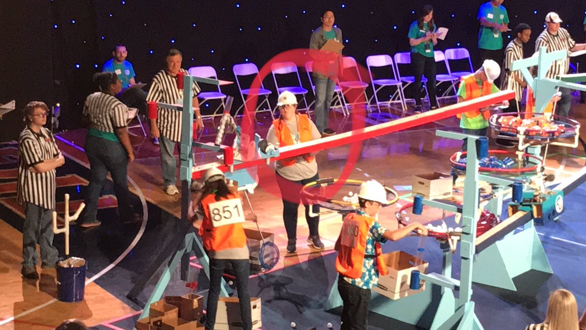 emmert_gators's tweet photo. My favorite robot driver in action!! Let’s go Team 0851 @DHSrobotEx @jubileebest #Thanks2BESTRobotics #CurrentEvents2018 https://t.co/j6c9HEEbTS