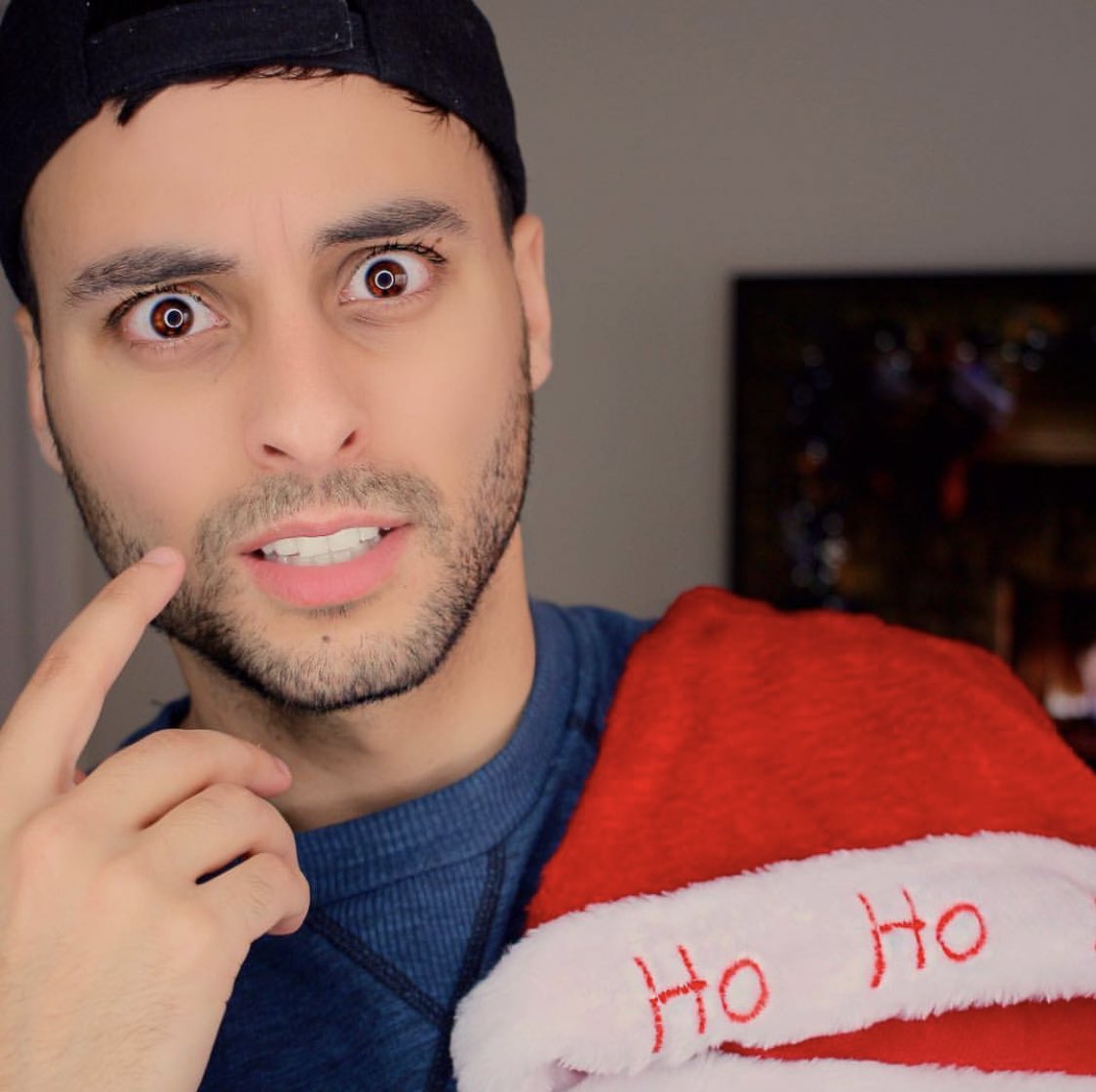 Moe Othman on Twitter: "This hat just says “ho ho” Not even ho ho ho