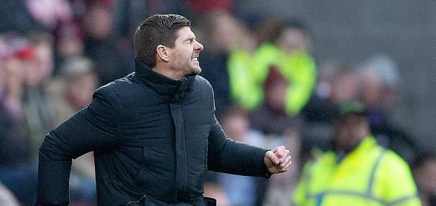 MailSport's tweet photo. REPORT: Rangers go top of the Scottish Premiership for the first time in Steven Gerrard's reign thanks to an offside goal https://t.co/oeITRkFcTY https://t.co/yShIfE4nxi