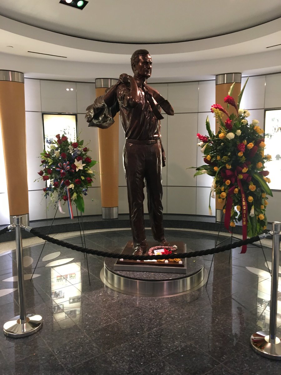 Jim McGrath (@jgm41) on Twitter photo 2018-12-02 17:05:24 Seen today at George Bush Intercontinental Airport in Houston. Nice touch by the team @iah. #Remembering41 Seen today at George Bush Intercontinental Airport in Houston. Nice touch by the team @iah. #Remembering41