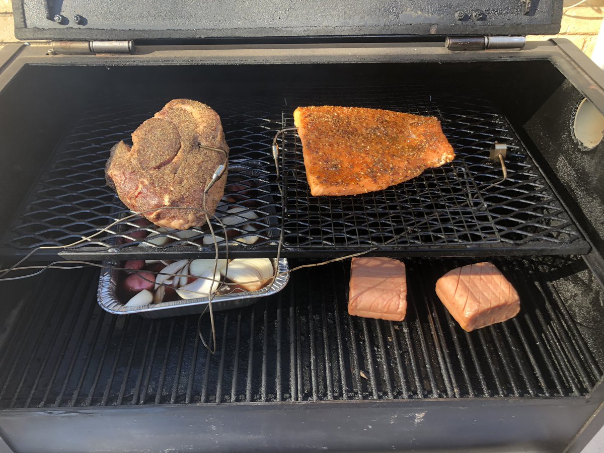 Ram_Hart's tweet image. Yoder on! Lunch for the week is on the smoker. #TeamYoder