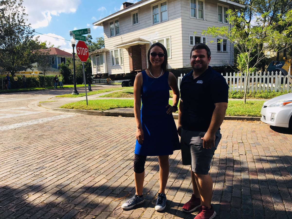 KnowlesKrystel's tweet photo. Moving a house is a team effort with @DanielCMacaluso after more than 6 hours the historic house made its destination about 700 feet down the road #destinationlocation https://t.co/U89Pk4LVpI