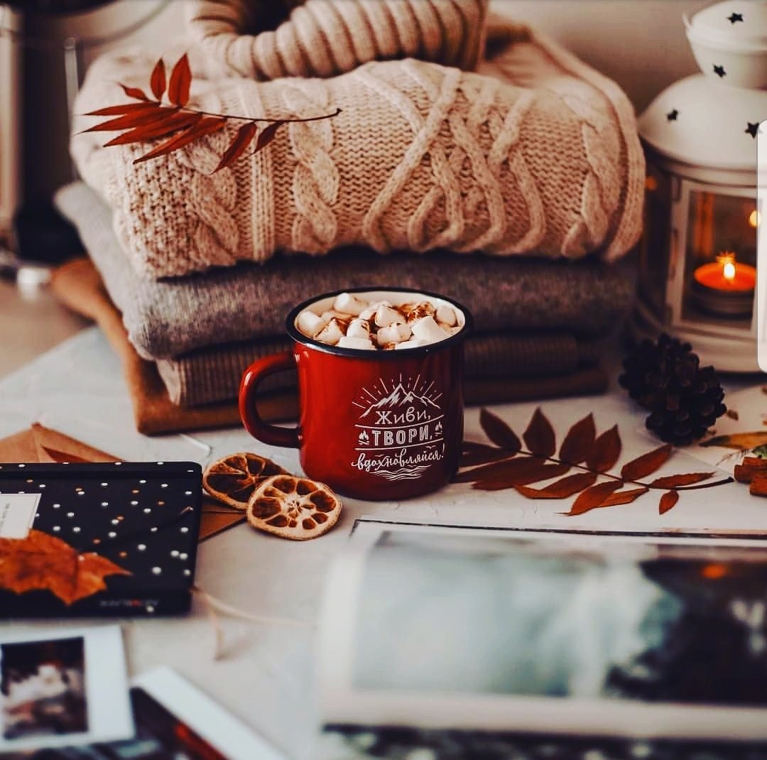 image_colour's tweet photo. All getting ready with our Christmas gifts. Enjoy it moment. My favourite time of the year. https://t.co/lnY3195QUy
