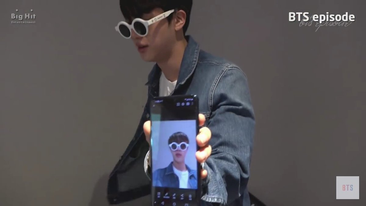 Galibia4003's tweet photo. Espero que todos pongamos esta fotito de Jin

@BTS_twt 
#jinfollowparty https://t.co/KeMFCualXH