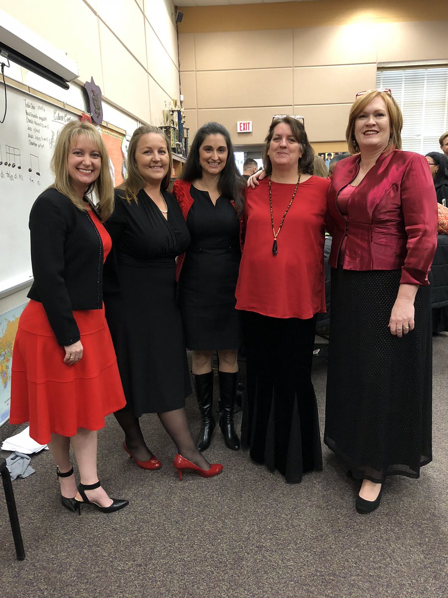 kara_colucci's tweet photo. So excited to go to the @WhiteHouse to support @MVChorus05 as they perform!! They will wow you @realDonaldTrump https://t.co/oGB1z4Rf1q