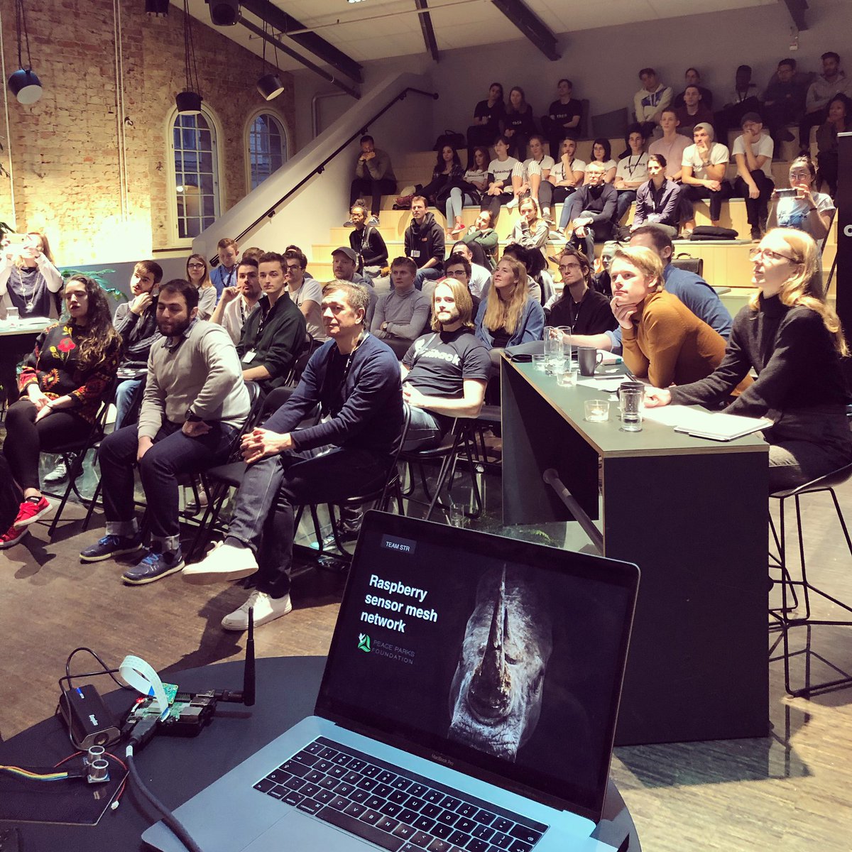 BeckiWordsworth's tweet image. Final day of the #hackathon and team ‘Save the Rhinos’ are presenting a solution to, well, save rhinos. Superb presentation (although disappointed no on dressed up as a rhino 🦏). Excellent case study from Peace Parks Foundation too. #Openhacksthlm2018 #codingforhumanity