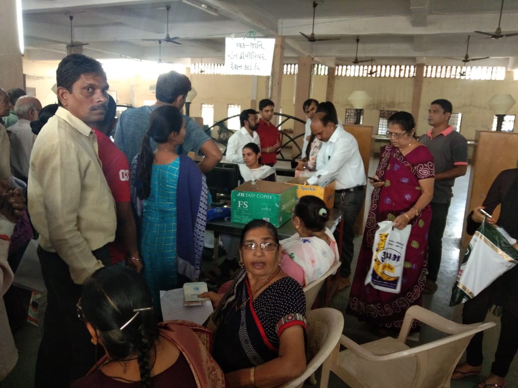 MGandevi's tweet photo. Sevasetu programme at Bilimora , Ta.gandevi.
An attempt to facilitate citizens... @CollectorNav @MGandevi https://t.co/SplRZxSP0o