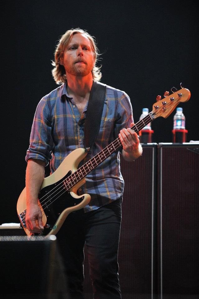 Happy birthday to the amazing bassist Nate Mendel from   