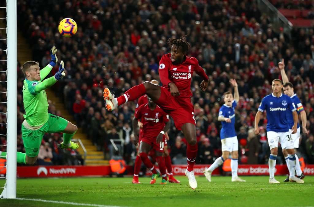 Footballtweet's tweet photo. Most 90+ minute goals in Premier League history:

Liverpool (31)
Arsenal (25)
Manchester United (20)

#LFC https://t.co/5464yc4Lh0