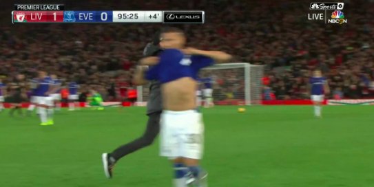 FT: Liverpool 1-0 Everton 😂

Klopp's on the pitch. Origi is a God. Pickford is banter. I'm losing the plot. Absolute SCENES MATE ❤️