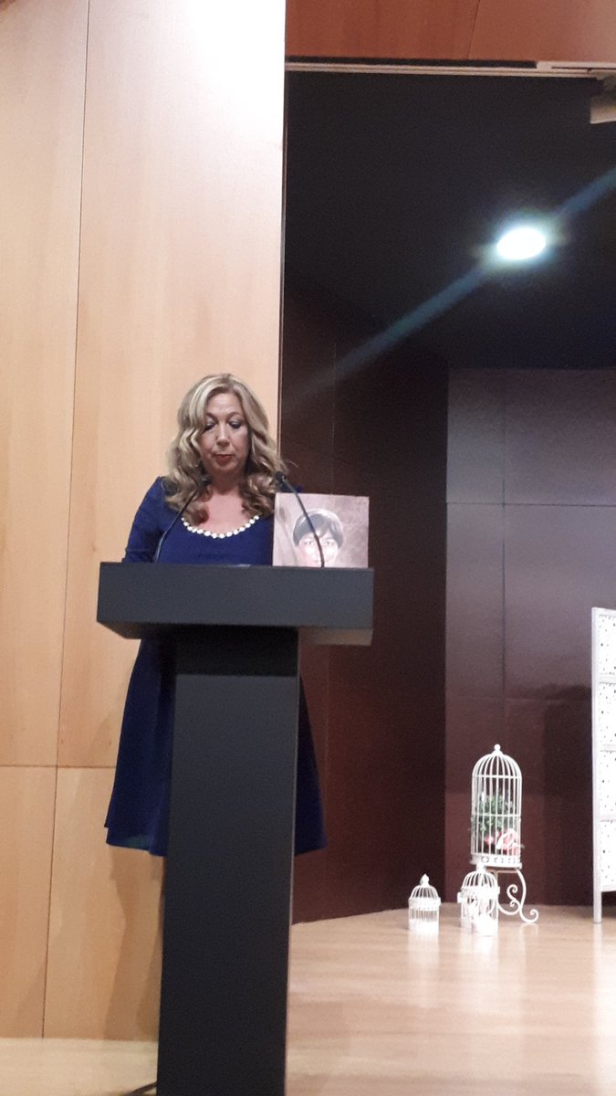 CIENxCIENalh's tweet photo. IV Pasarela de las sonrisas organizada por #aprodal
Presentación del libro de Gloria Jiménez Ramos "Vuela alto". #AlhaurinElGrande https://t.co/3thqdwHfgk