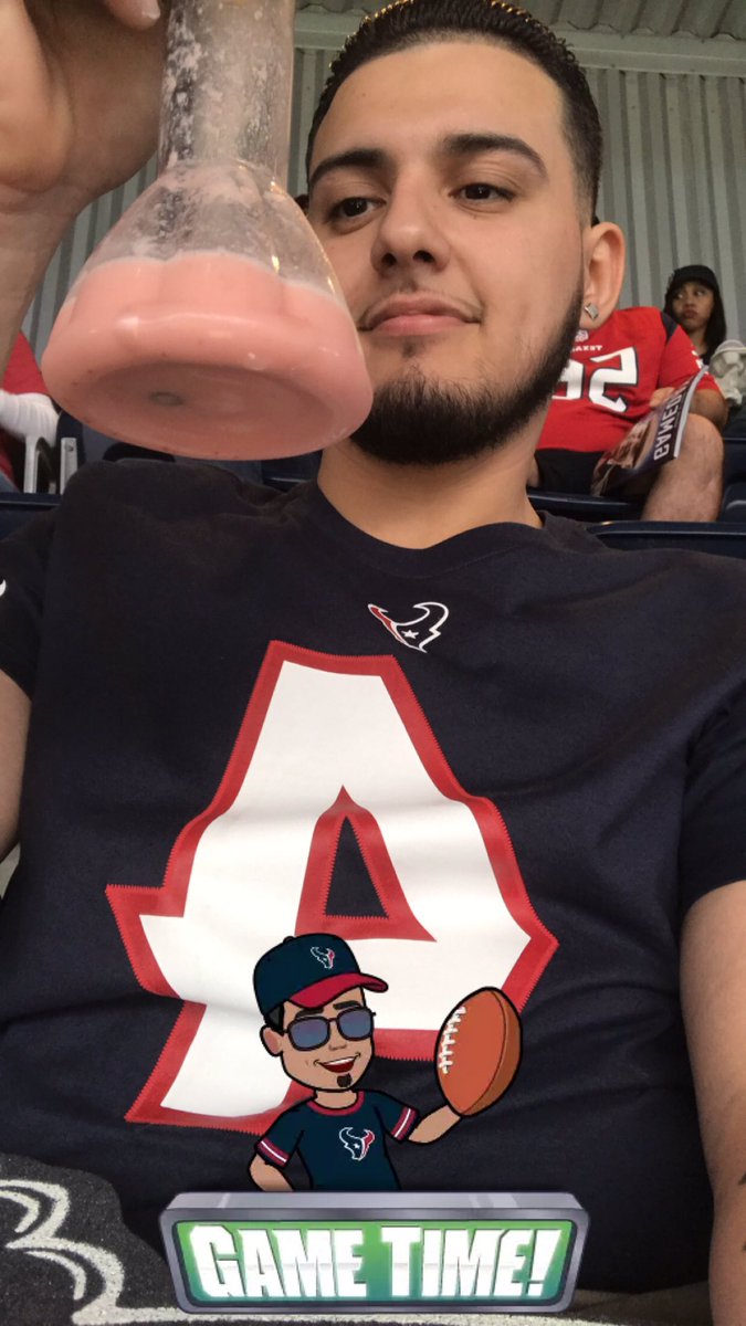 PhatBoiJon's tweet photo. GameTime! #TexansMemories https://t.co/ZYgigTNkzU