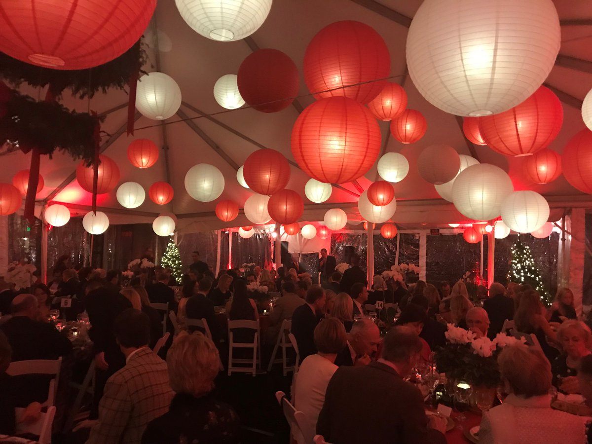 PlantingFields's tweet image. Our Deck the Halls Gala was a big success!  Thank you to everyone who attended and special thanks to co-chairs Amos Nevin, Valerie Ohrstrom and Allison Kellan for making this year so amazing!