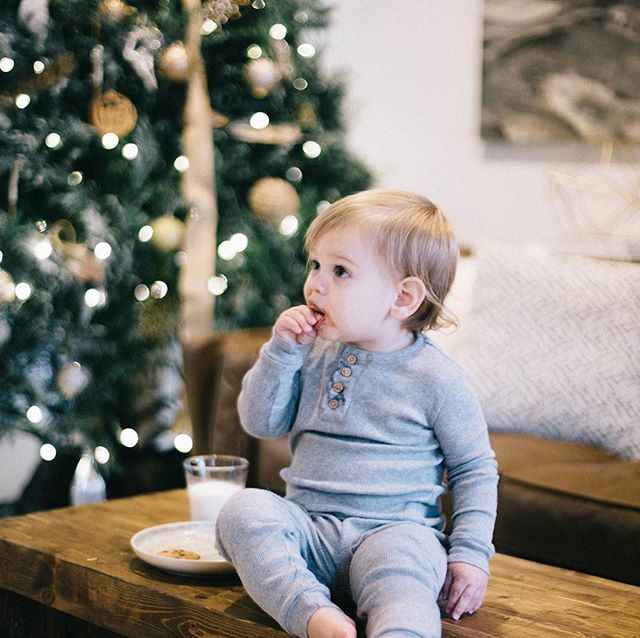 BornintheUSABab's tweet photo. PEACE JOY AND LOVE. AMERICAN MADE CHRISTMAS GIFTS. @bornintheusababy #sky #nature #beautiful #sun #summer #sunset #clouds #photooftheday #instagood #love #photography #travel #sea #landscape #beach #picoftheday #blue #photo #happy #amazing #instadaily #b… https://t.co/SLTD05HR0u https://t.co/tYgTOyxqdG