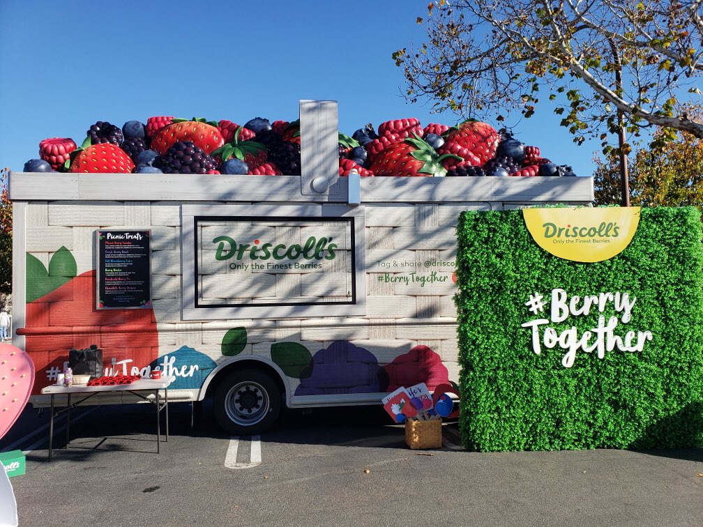 Working on the Driscoll’s #berrytogether truck passing out FREE berry treats at Wholefoods Redwood City until 2p today!