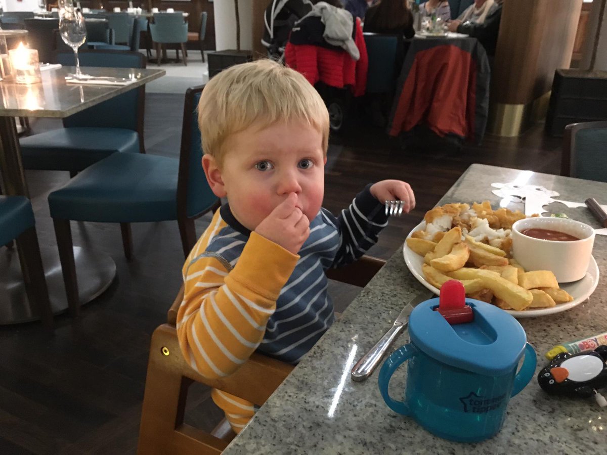 DavidHemming7's tweet photo. Great food, friendly service, spectacular surroundings and one very happy little boy @MySpanishCity https://t.co/jphScZNhJB