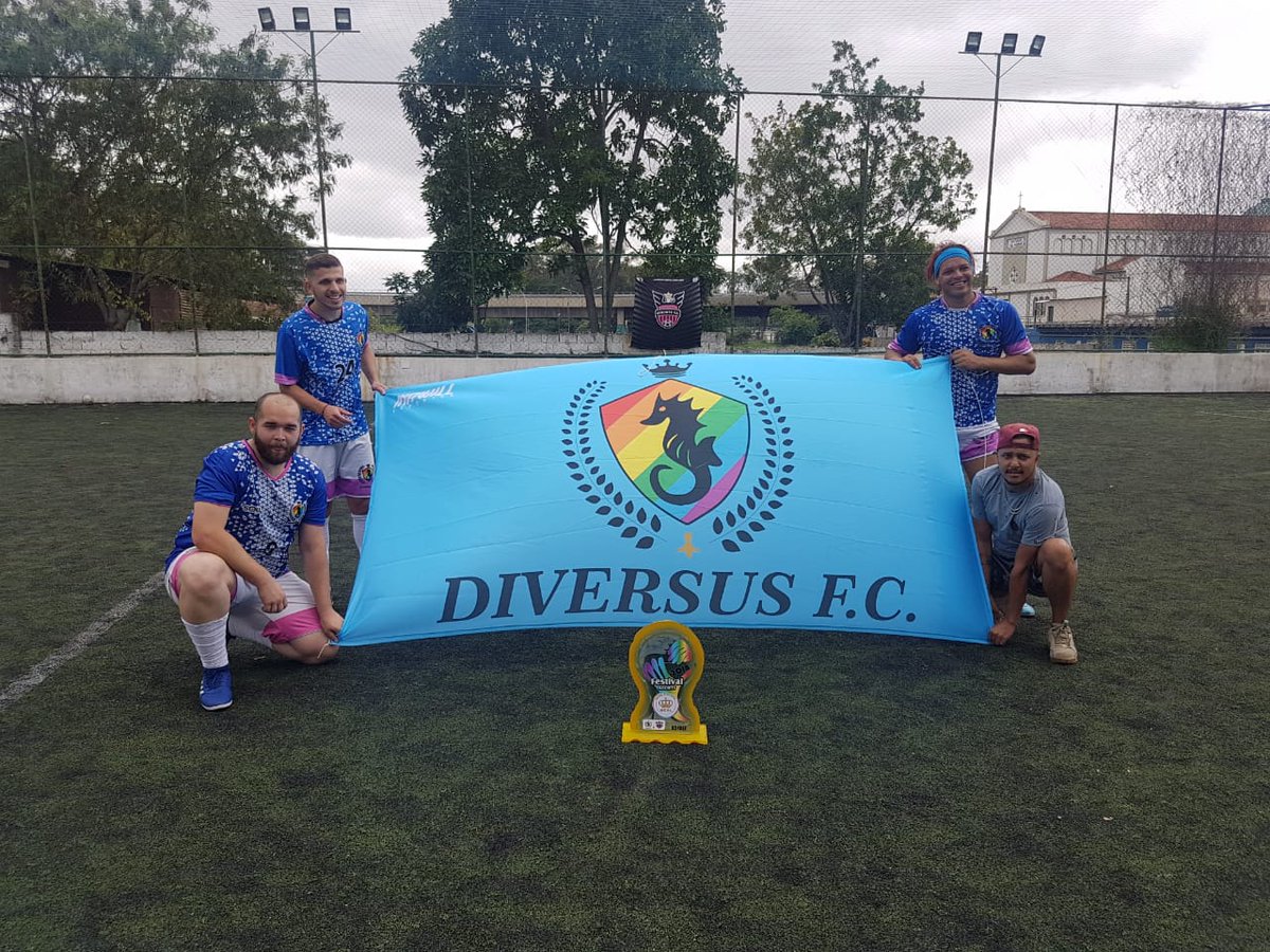 DiversusFc's tweet photo. Mais um pra conta!!! Ganhamos o Festival do Real agora mesmo! 🏆

#LGBT #Futebol https://t.co/lcJ6LdPkuP