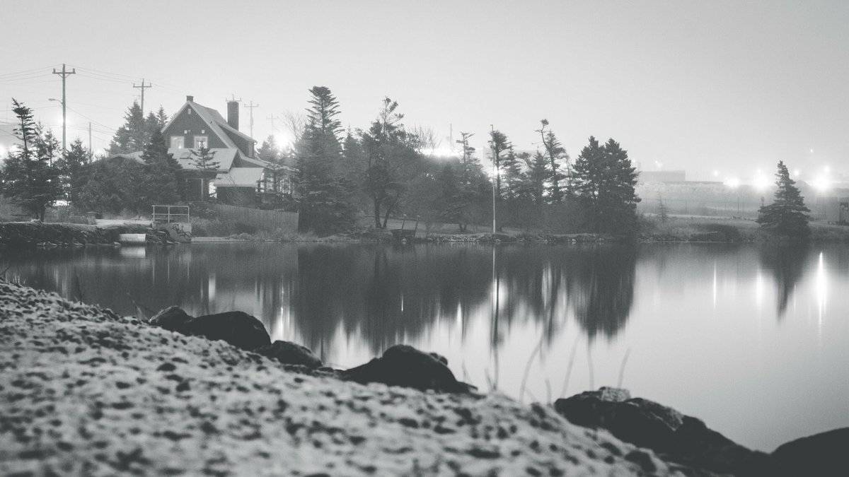 PaulDurdle's tweet image. Day 29: Snowy ❄️

I bought a new lens tonight 🙂
Like it if you like it. RT it if you love it.

Camera: #Canon EOS #RebelT3
Lens: EF 50mm f/1.8 STM
Shutter Speed: 20 sec
Focal Length: 55mm
Aperture: f/10
ISO: 400

#365photochallenge #mycanonstory #nlwx #explorenl
