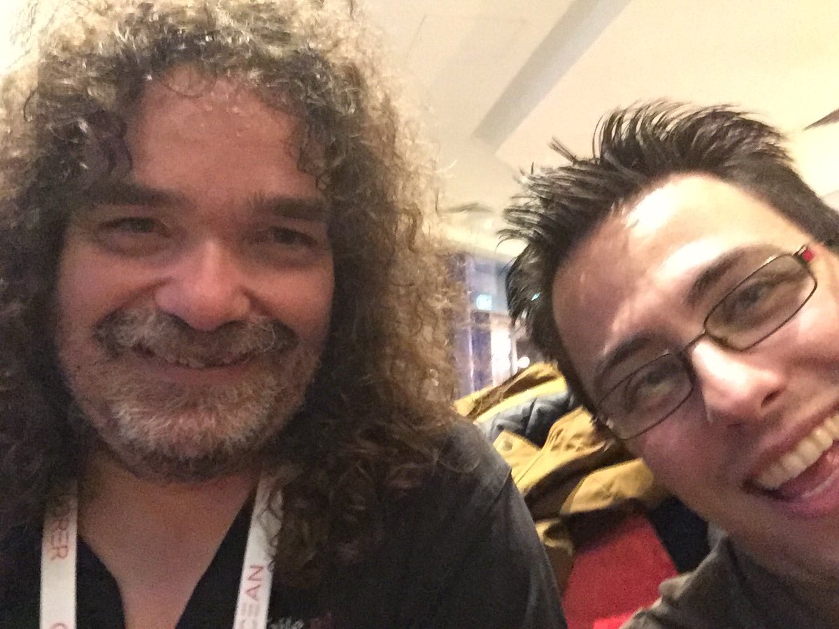 vanpupi's tweet image. Today at @UKOUG #TECH18 I met hagrid aka @nlitchfield ;-)