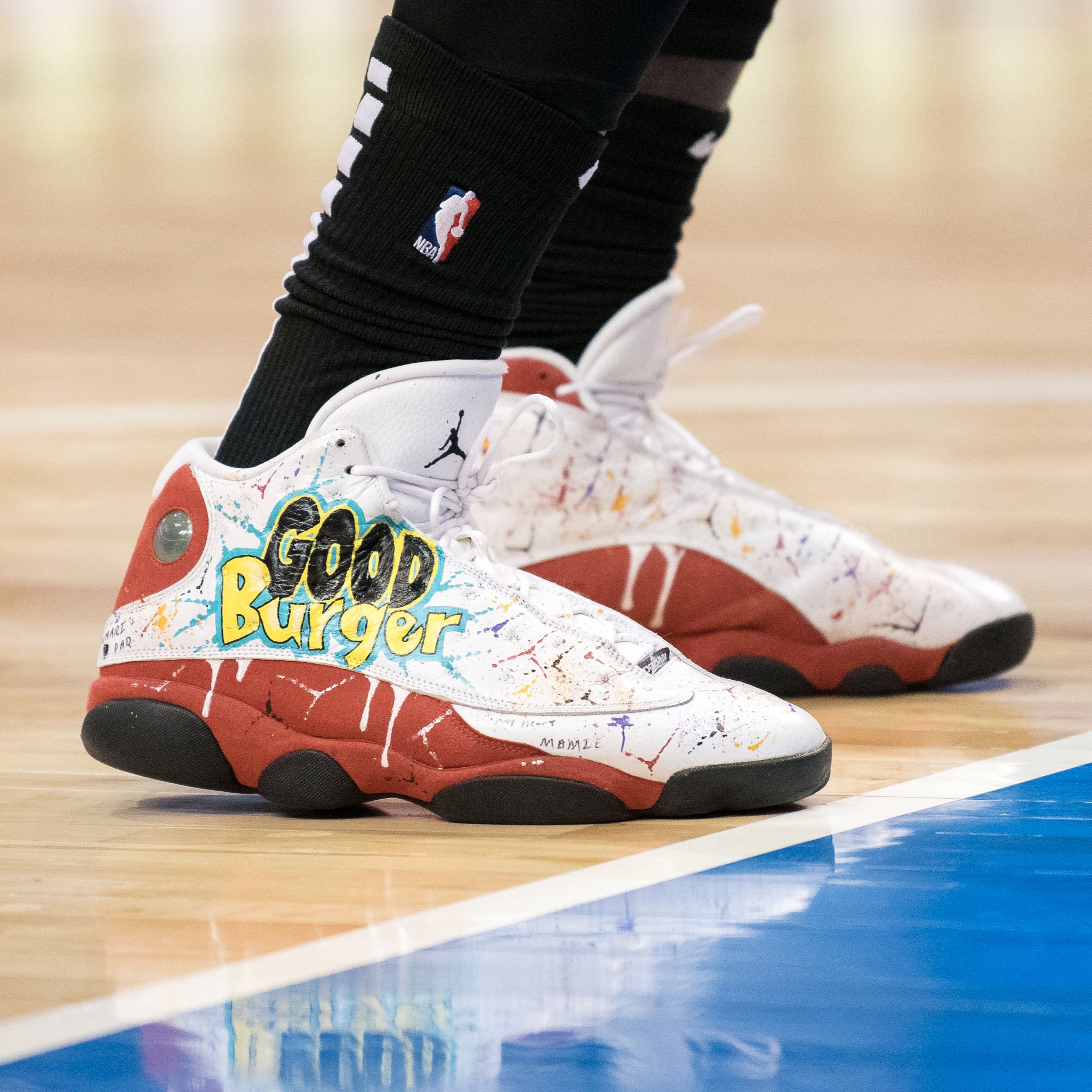 SoleCollector.com on X: #SoleWatch: @MONSTATREZZ wearing custom “Good  Burger” Air Jordan 13s against the Mavericks. 📸: @jeromepmiron   / X