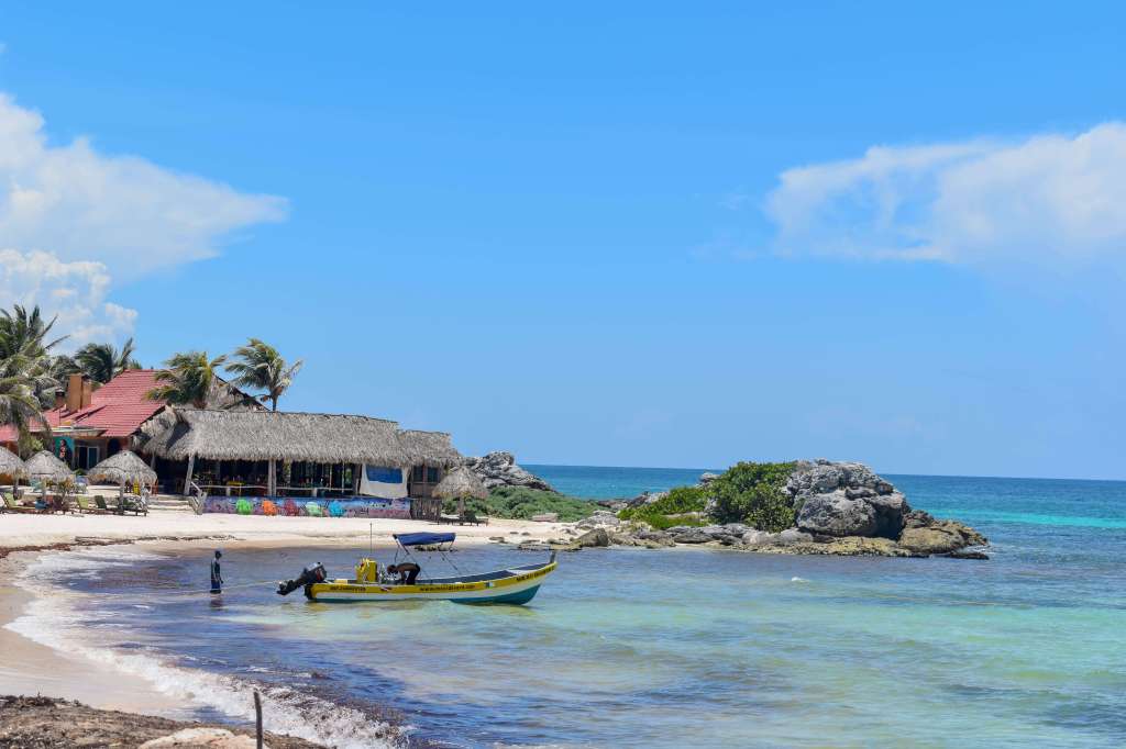 jenontherunn's tweet photo. How To Spend 3 Days in Tulum https://t.co/x33i5Sx91n https://t.co/POO5Lh63Ra