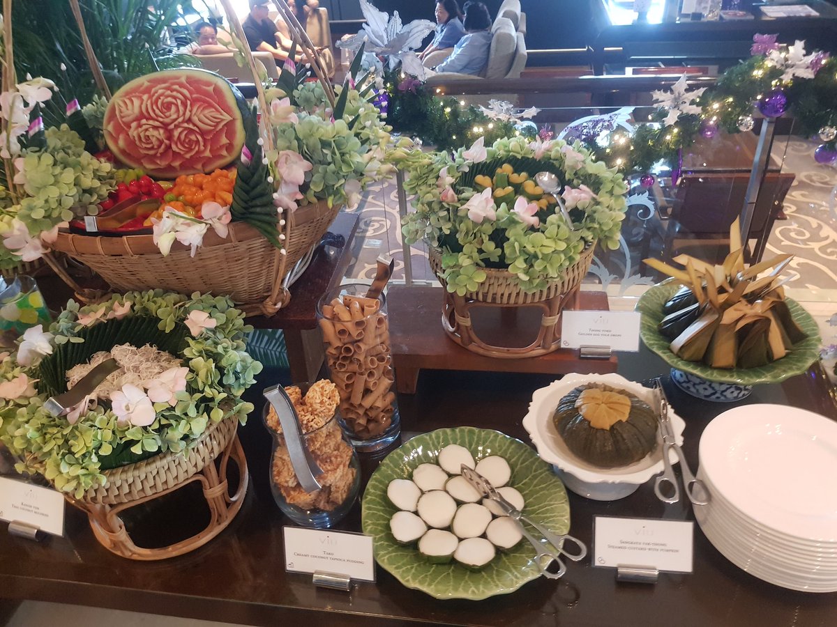 paanito's tweet photo. ชีส และ ของหวาน นี่เด็ด ขนมไทย อร่อยทุกอย่างง https://t.co/8jmRra6ZiH