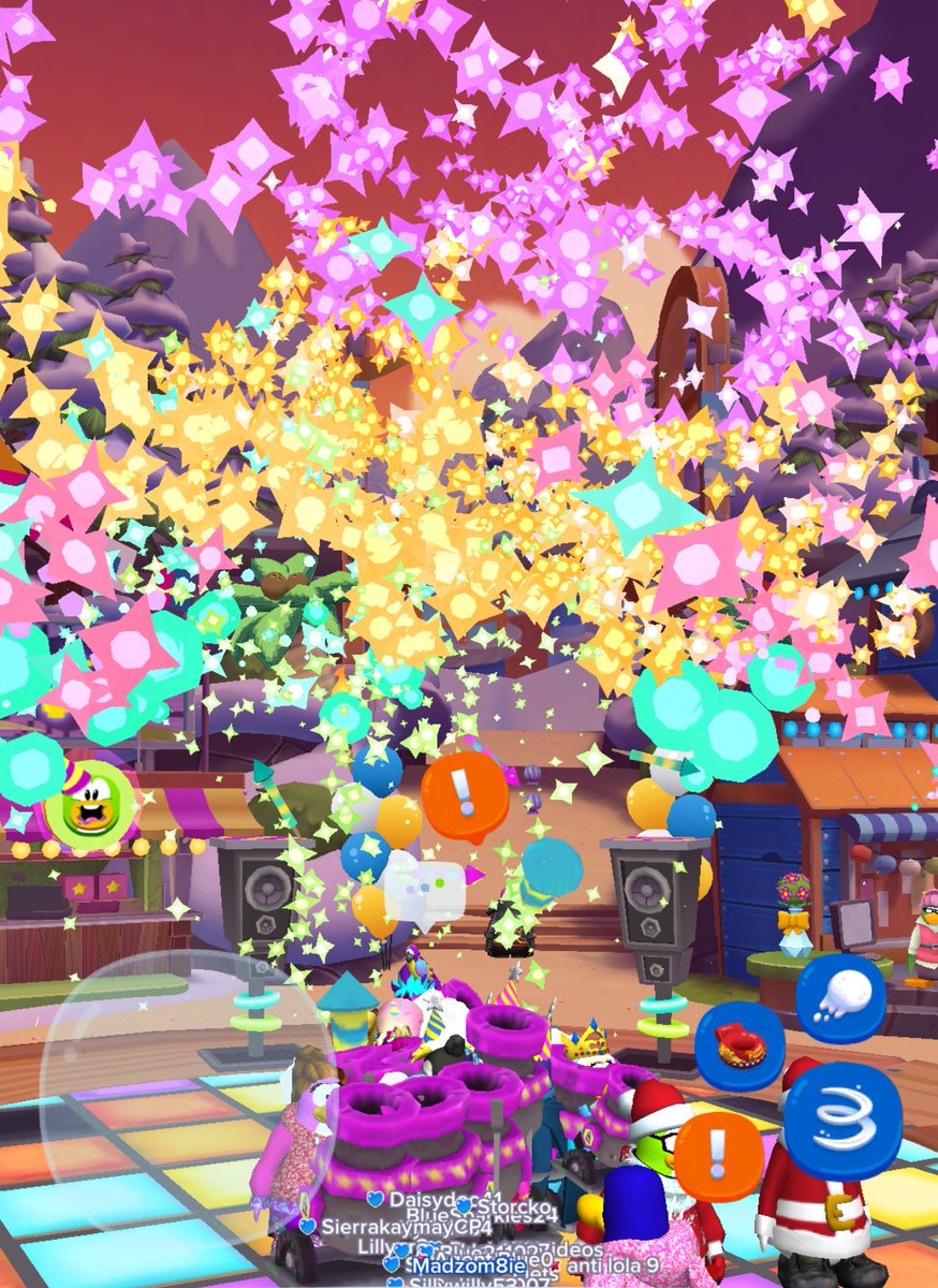 Madzom8ie's tweet photo. Incredible hour by @Storcko_CP! We explored the mysterious secrets of the island and uncovered a portal to a grand island full of riches and friendship. What an amazing ending to #CPATC. Huge thanks to @Blue21102 for putting all of this together. I had a blast hosting! 🐧❤️ https://t.co/7WhwpwILl3