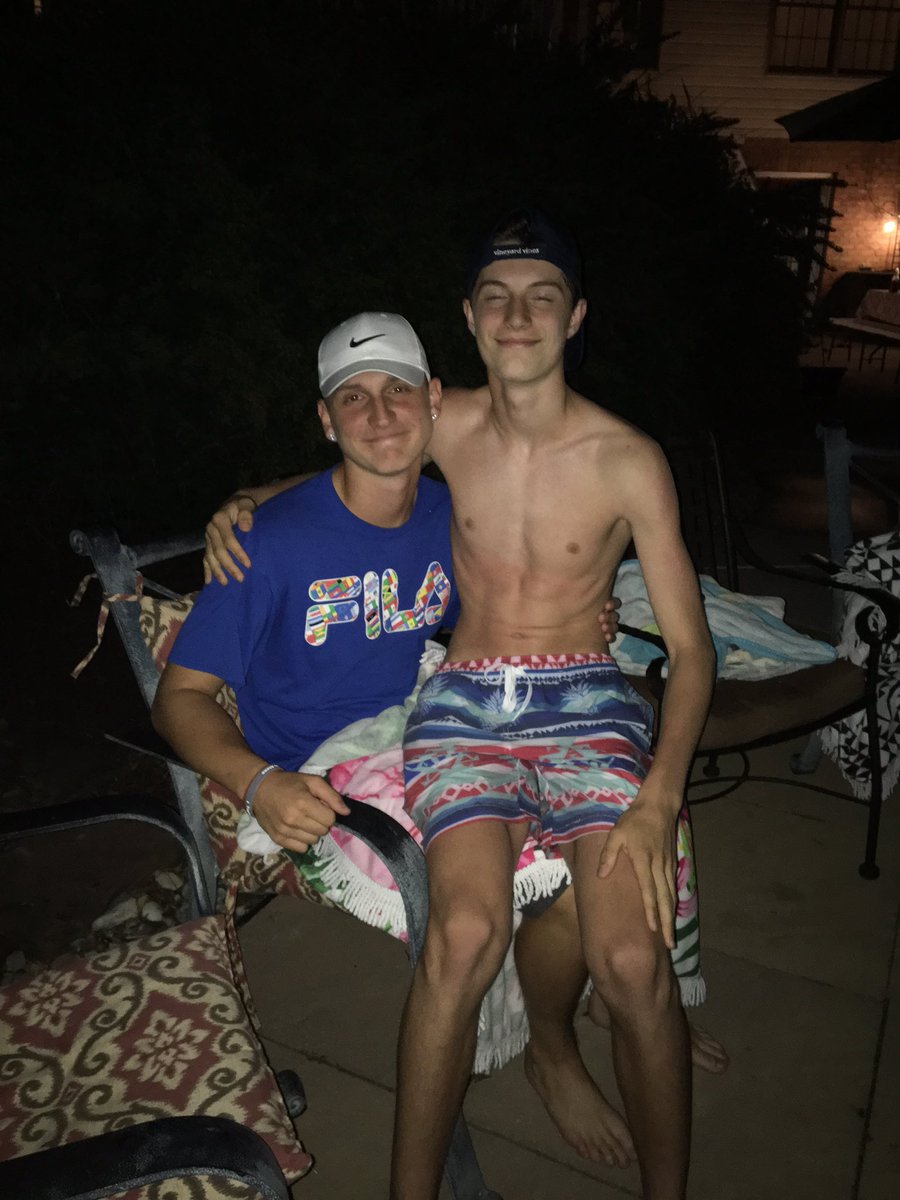 willstrausbaugh's tweet photo. happy birthday bro hope it's a good one love ya bruh @drew_baldwin24 https://t.co/uav9iCL0BW