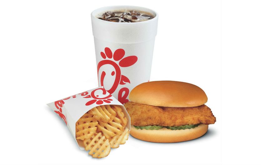 SpeasGlobal's tweet photo. THURSDAY: Come for dinner at #ChickFilA Make #dinnerplans for Thursday, Dec 6 #ChickfilaNight @CFAPeaceHaven 5-8 p.m. @wsfcs #myws #NOdrivethrough https://t.co/RHE7OeQV3X