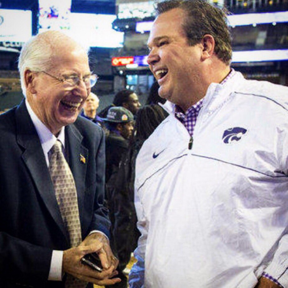 ericstonestreet's tweet photo. 💜 https://t.co/1zBRfYWbZP