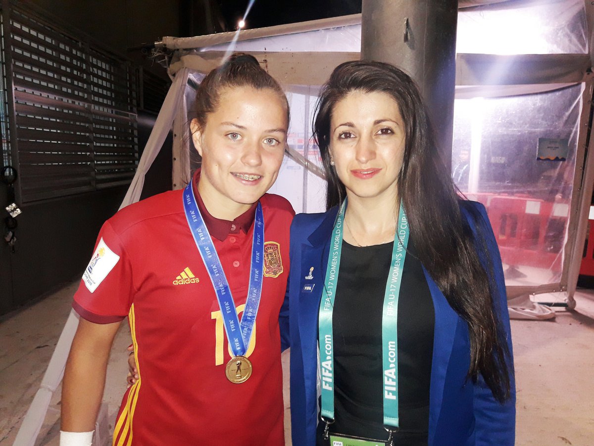¡Enhorabuena @SeFutbolFem, Campeona Mundial del #U17WWC de #Uruguay2018! Un placer recibirlos en Montevideo en 5 partidos. Siempre atentas. ¡Sois enormes! @is_tona, mucho más que una entrenadora. Gran ejemplo para todas las que amamos este deporte 👏👏
#TodasAPorelMundial