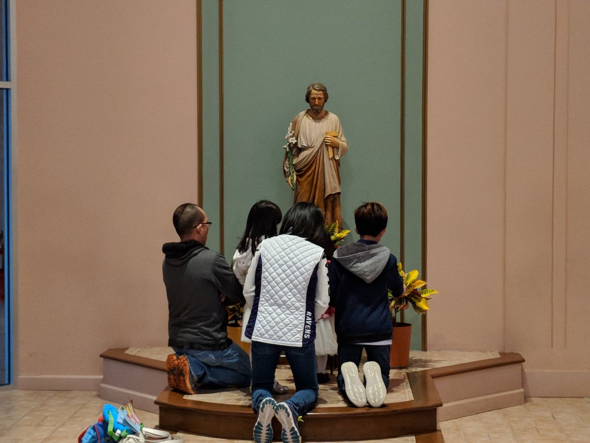 FrTimKenneySM's tweet photo. Visiting our parish and community in Baltimore A beautiful church where the Marianists have been since 1981 Meeting some wonderful people at Saint Joseph's https://t.co/YHtMwV4L4k