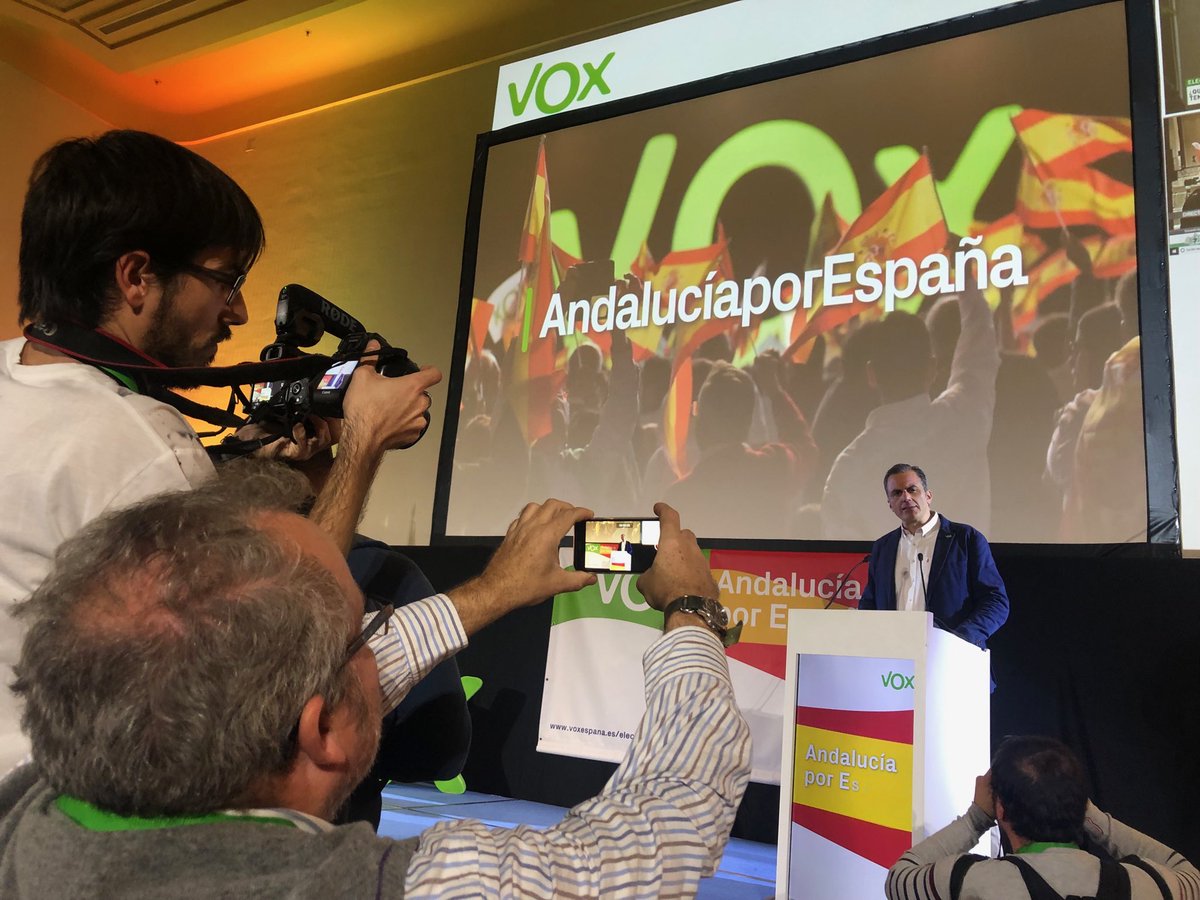 hermanntertsch's tweet photo. Hoy va a haber no sustos, infartos. Vox es primera y segunda fuerza en muchas mesas y no solo en Sevilla. https://t.co/CBIX2l61Bb