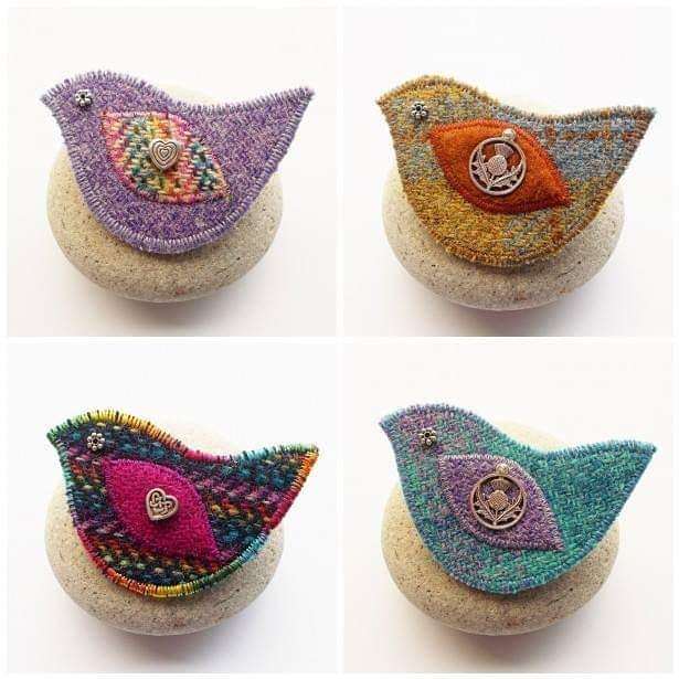 FifeFibreArtist's tweet photo. I have lots of Harris Tweed bird brooches going out to stockists this week but kept these four back and popped them in my online shop. Great for brightening up your coat or bag at this dark time of year. Useful as shawl pins to #etsyhandmade #Harristwee… https://t.co/xov3CdaD8K https://t.co/Zli2C9OVCG