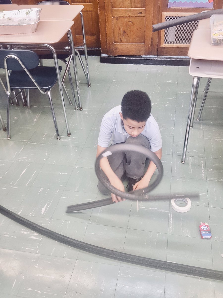 experentiadocet's tweet image. My Engineers at Harbor Heights Middle School worked together in a project based learning activity and designed, then engineered their own rollercoasters. #stemkidsnyc #PBL #Engineering4All
