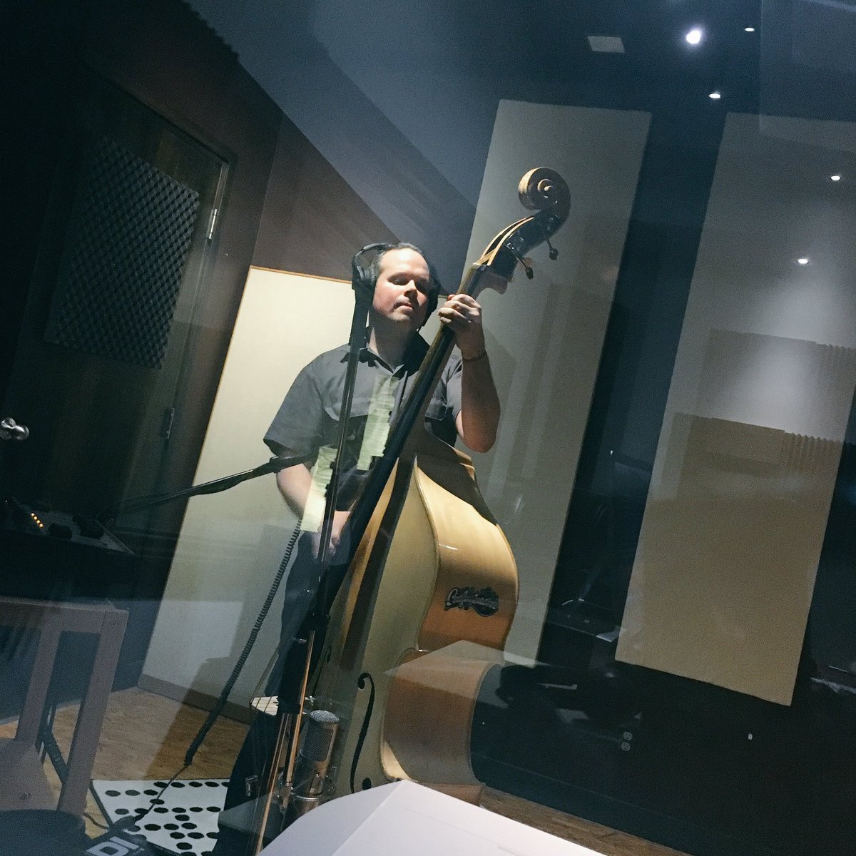 The Confusionaires smacking and tracking at Edmontone!