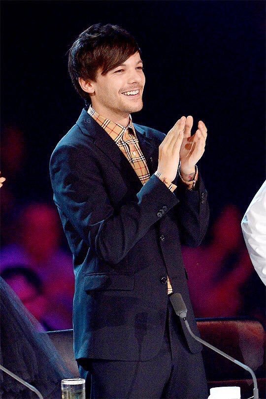 hazzaloveslou28's tweet photo. This man right here just had two acts in the final and one of them win with this being his first year as a mentor. The power of Louis Tomlinson !
#XFactor #TheXFactor #XFactorFinals https://t.co/rv6G6RyFwM