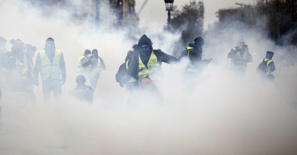 BarmouSalif's tweet image. #FrenchSpring ..