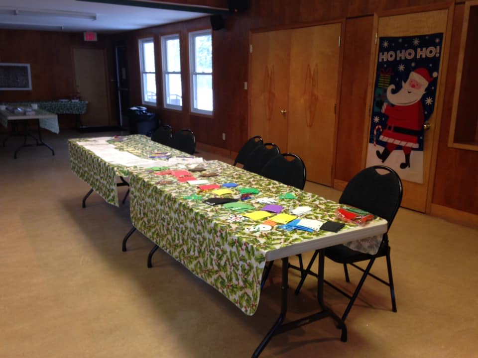 MalmoCL's tweet photo. Free Christmas Movie night with pizza and cookie decorating TONIGHT at Malmo Hall! Doors open 4pm, movie starts 4:15. Bring your slippers and sleeping bags and curl up with us to watch Arthur Christmas! #malmoplains https://t.co/oI3ZcLmxWe