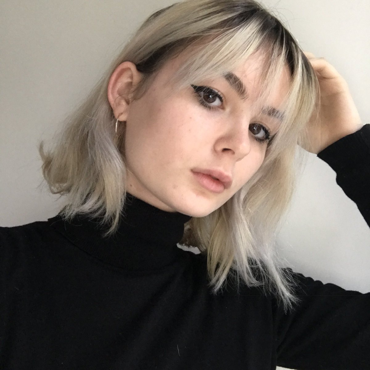 badlandssha's tweet image. #evolution2018 un festival de couleurs cette année. Je suis capillairement instable 👯☕️