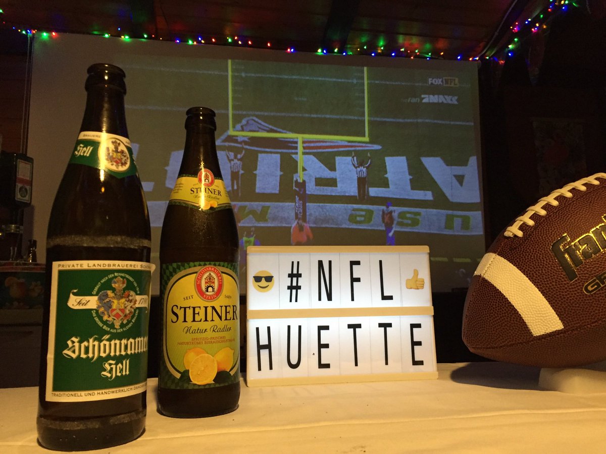 NFL_Huette's tweet photo. @NFL_Huette is on Stage😜💪🏻
#ranNFL #rannflsüchtig #jedenverdammtensonntag #wirwollenindiesendung #steinerbier #schönramerbier
@Der_Maulwurf1 @wiLLi_859 
@SebVollmer @Icke41 @Tobbi_81 https://t.co/353CiS4ZS1