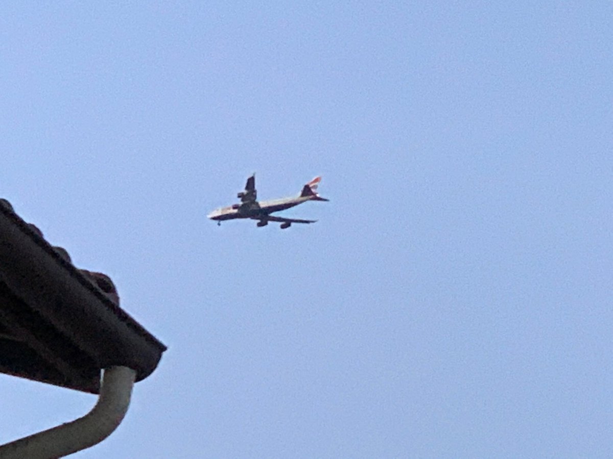 phannes's tweet photo. Air France just flew over my home on way to land! https://t.co/GRkborRe1W