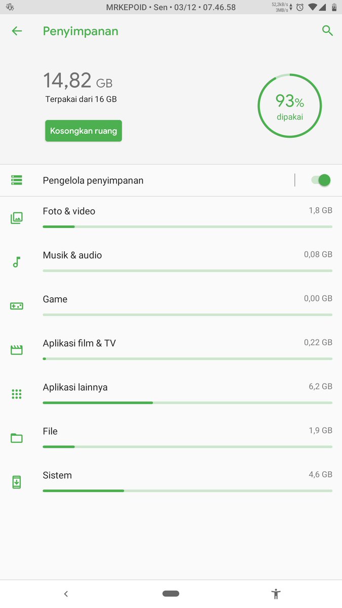mrkepoid's tweet image. 16 GB memang sudah tidak cocok dengan 2018. Tapi uang masih tidak cocok untuk ganti di 2019 😩
#Kenzo #RedmiNote3Pro #Xiaomi