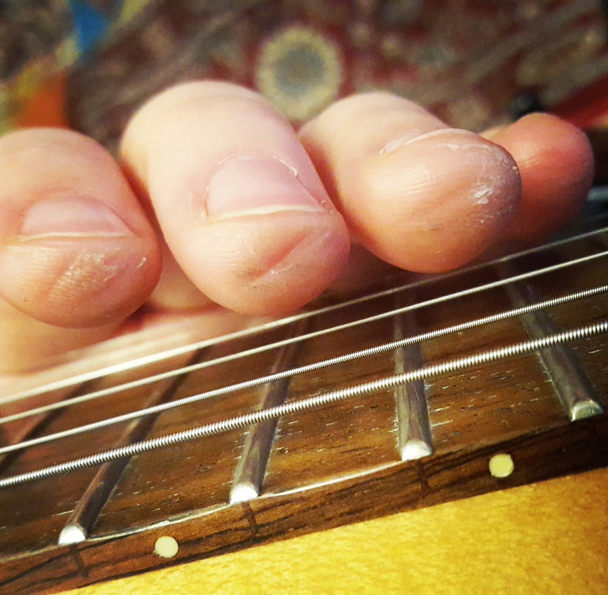 MamaShreds's tweet photo. Glamourous nails are not for me lol. #guitarist #SundayFunday https://t.co/w99hvHSoEG