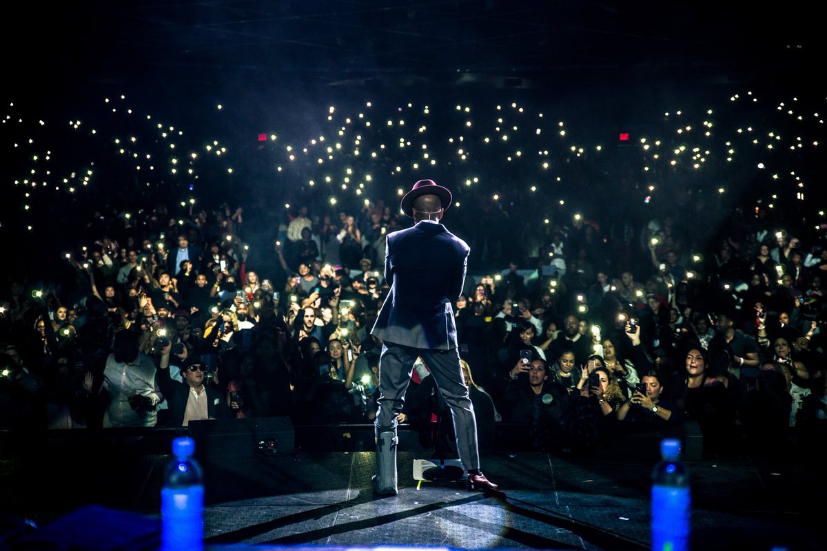 NeYoCompound's tweet photo. Thanx NYC! ❤️ @HuluTheaterMSG #goodmanseason https://t.co/QoHkUEiAXg