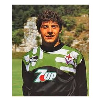 Happy birthday to Italian keeper Francesco Toldo, legend from 1993 to 2001. 
