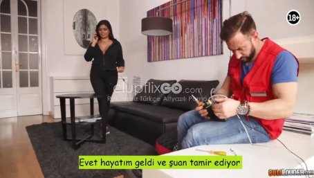 Turkifsabizde's tweet photo. Kadının Parası Yetmeyince Modemini Tamir Eden Adamın Altına Yatıyor TÜRKÇE ALTYAZI PORNO
--------> https://t.co/aEnY4RPogT
linke tıkla 5 saniye sonra reklamı geç'e bas
#türk #ifşa #altyazı #türbanlı #liseli https://t.co/LO6lfMuox5