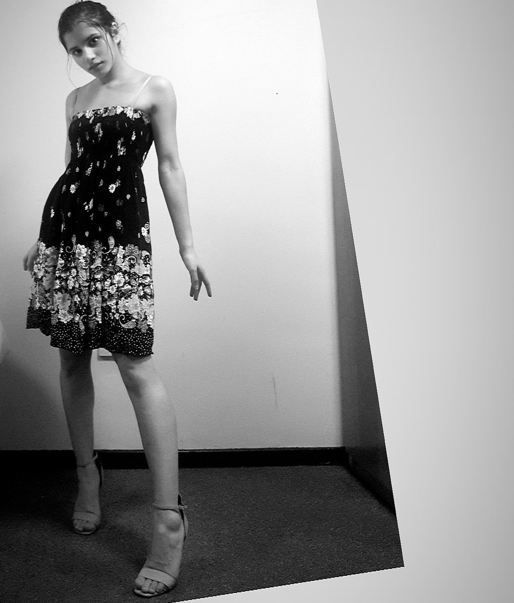 lilrenu's tweet photo. 'Black and white' 🖤
.
.
.
.
#blackandwhite #black #white https://t.co/vAznQbH82u