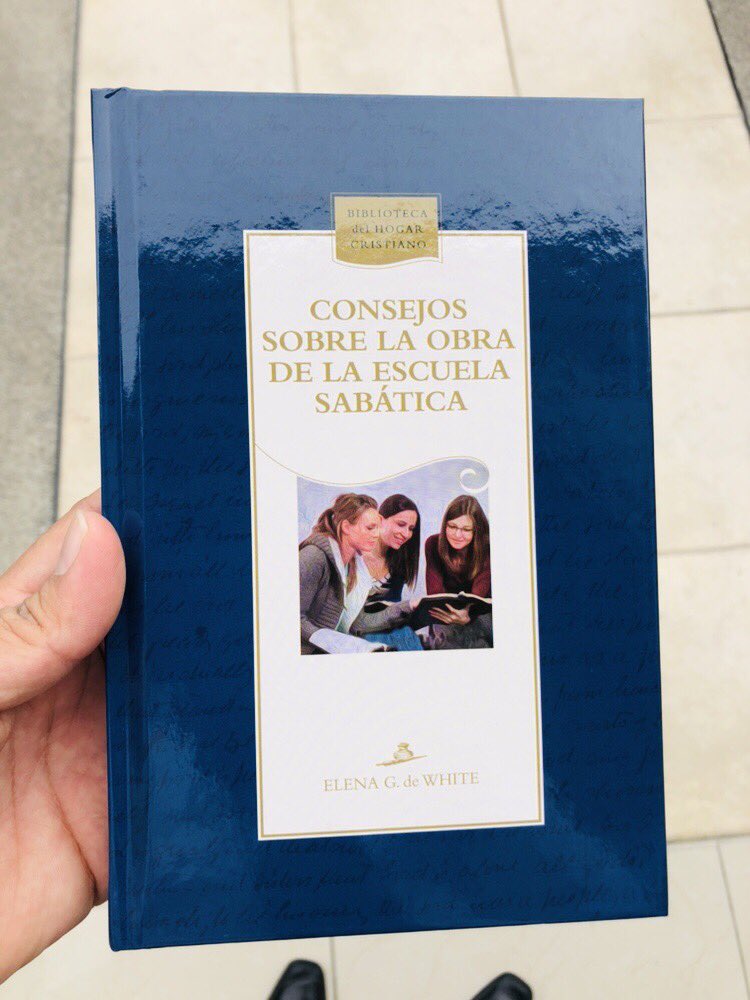 YanezWashington's tweet photo. Más de 800 maestros de Escuela Sabática de @AdventistasMES reciben el Manual #CSOES y son capacitados en #GPlifEStyle @PrEdisonchoque https://t.co/ZuN0UvhBA9